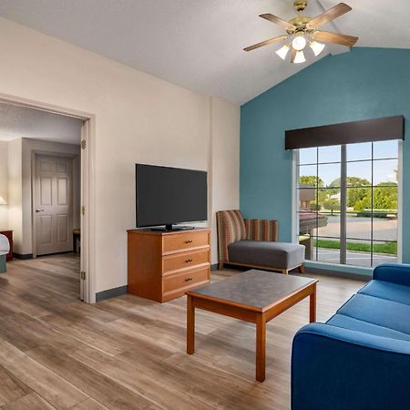 La Quinta Inn By Wyndham Columbus Airport Area Eksteriør bilde