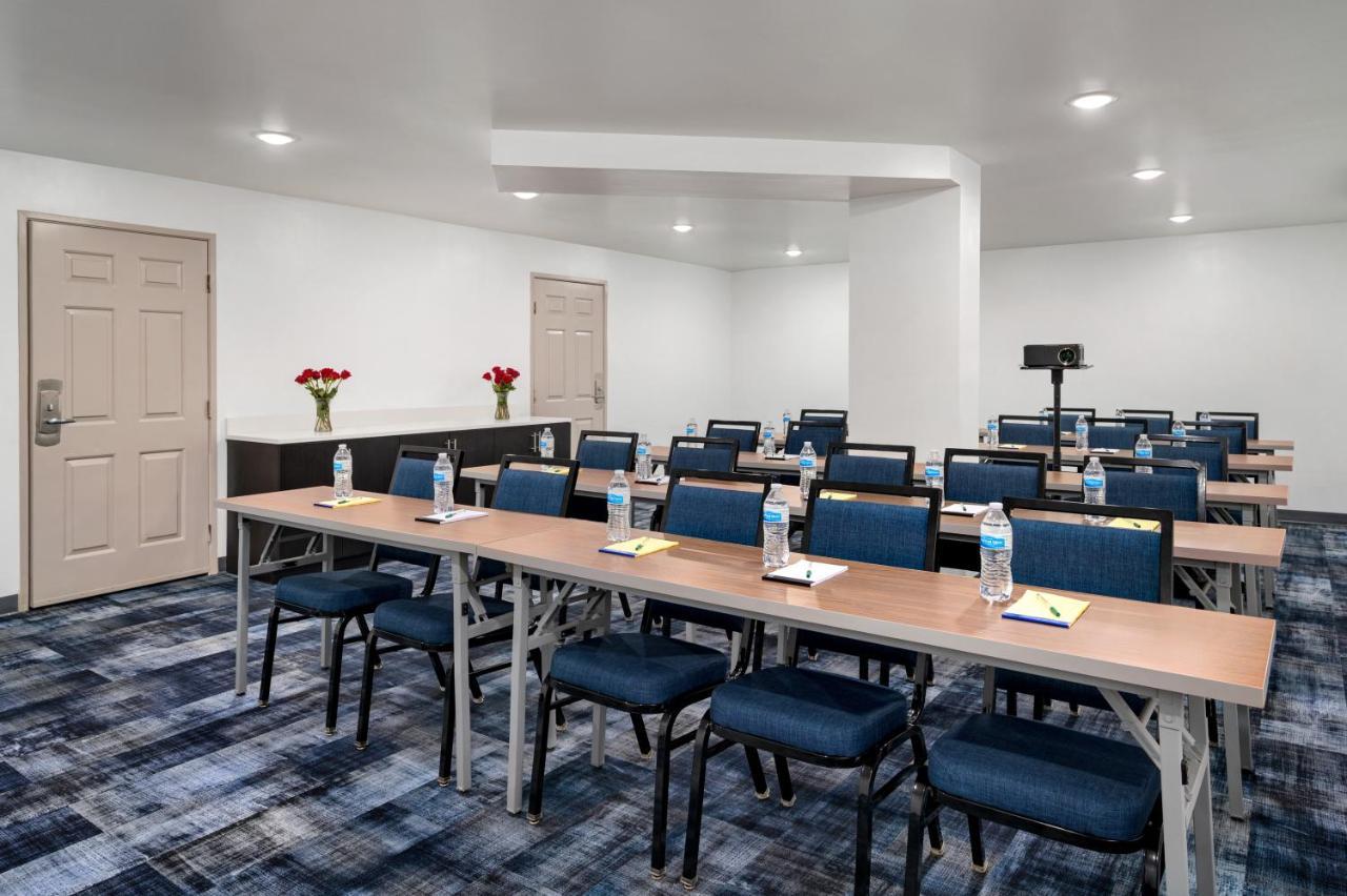 La Quinta Inn By Wyndham Columbus Airport Area Eksteriør bilde