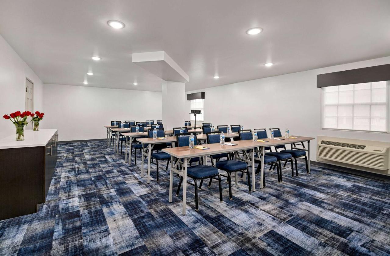 La Quinta Inn By Wyndham Columbus Airport Area Eksteriør bilde