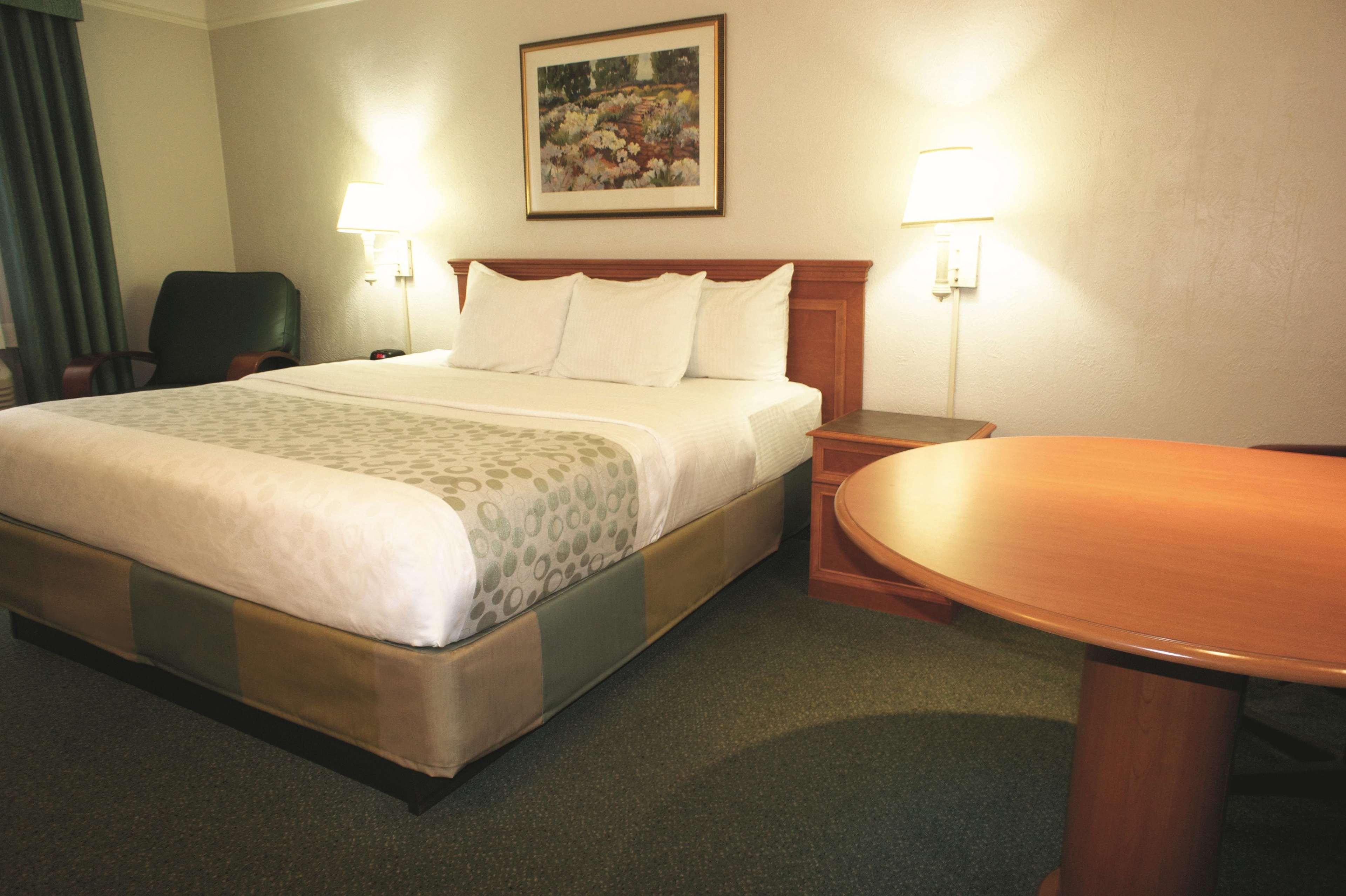 La Quinta Inn By Wyndham Columbus Airport Area Eksteriør bilde