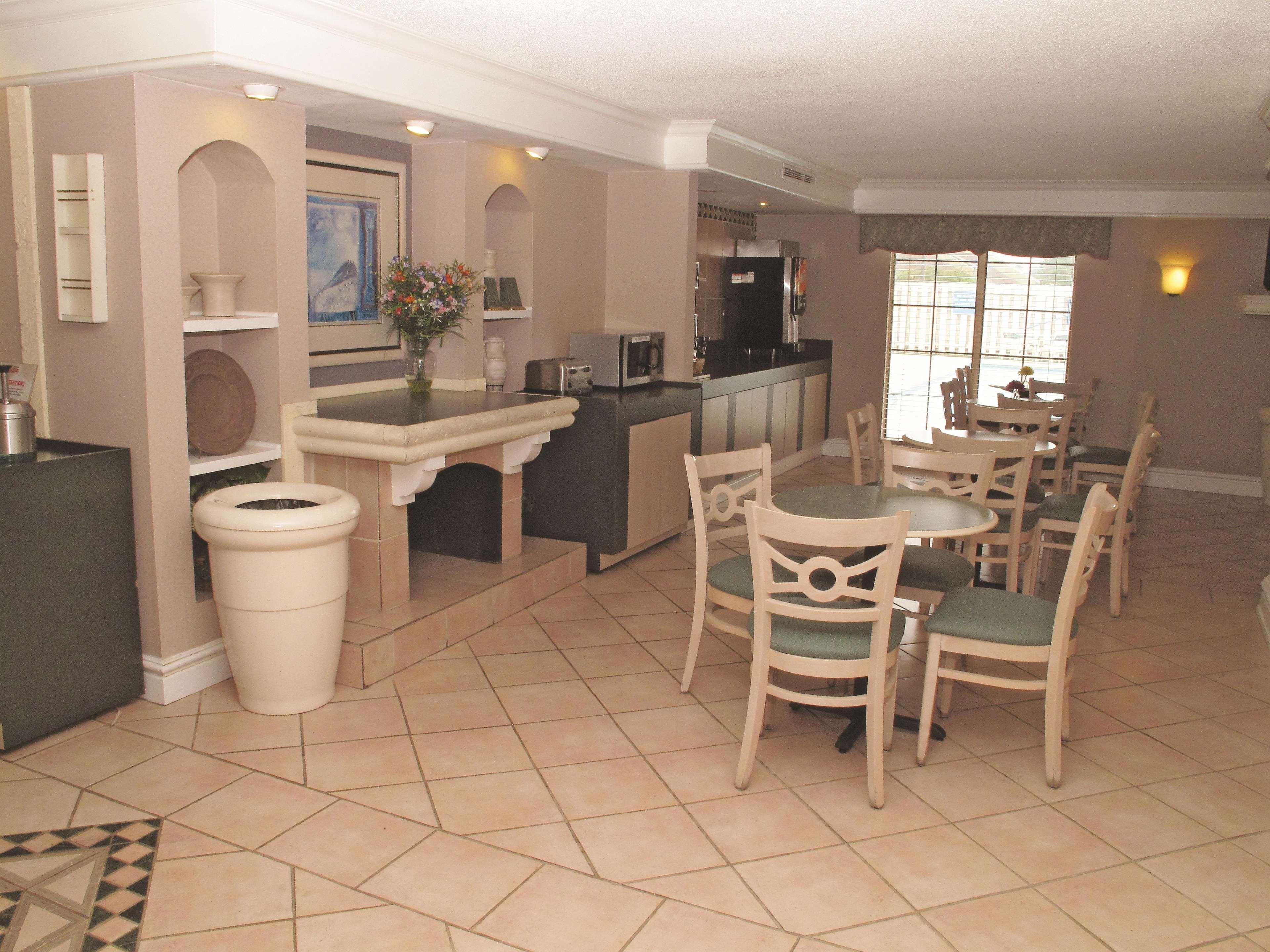 La Quinta Inn By Wyndham Columbus Airport Area Eksteriør bilde
